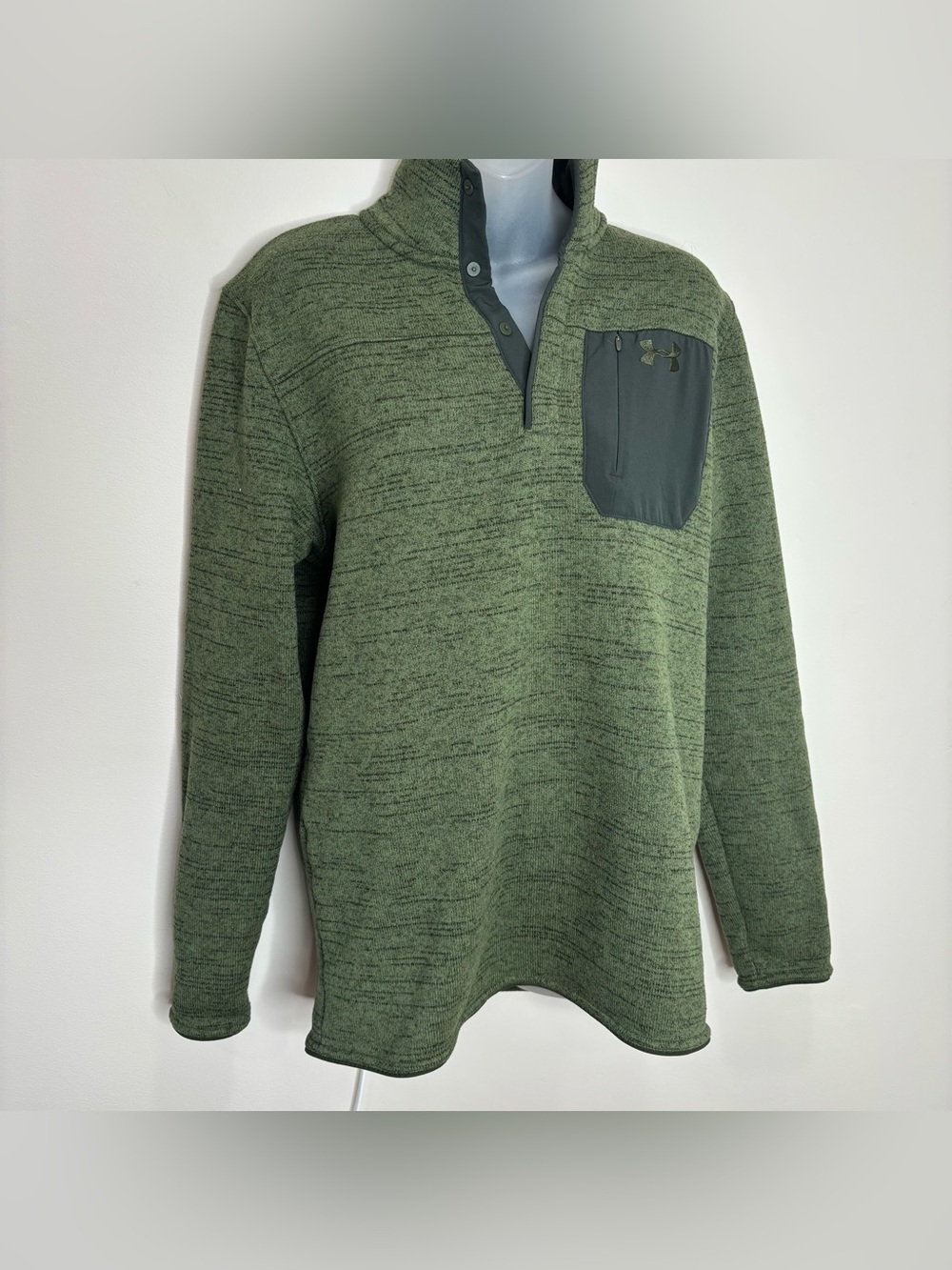 Under Armour Green Heather Quarter snap button Chest Pocket loose fit medium